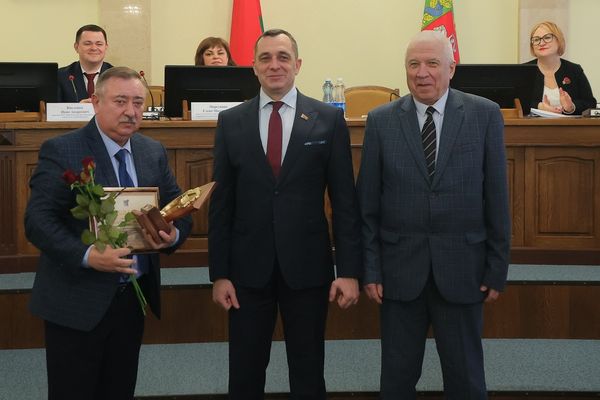 Директор ОАО «Завод «Эвистор» Тофик Эйвазов вошел в число лучших руководителей Витебщины